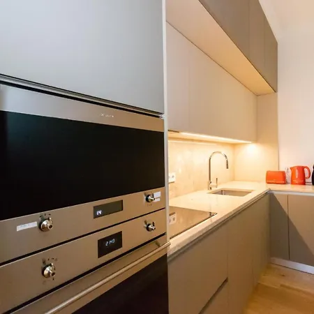 Cosy Marques De Pombal Апартаменты *